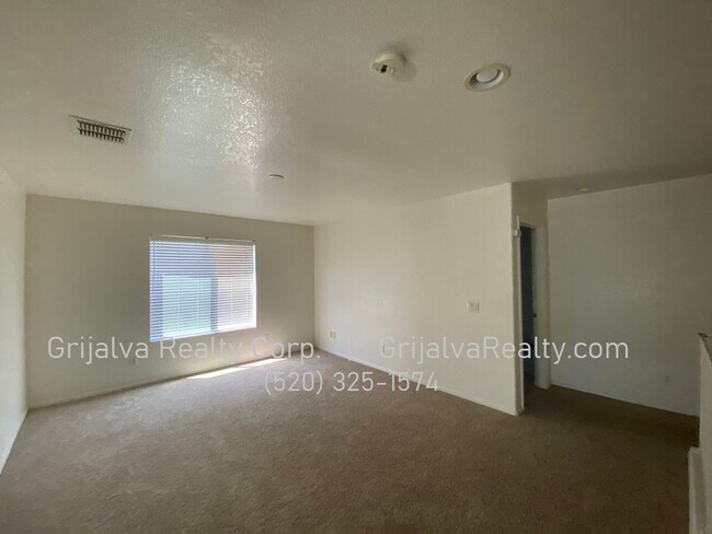 Building Photo - 3 Bedroom, 2.5 Bath House w/ Loft for Rent in Starr Pass  (Star Pass/Mission)