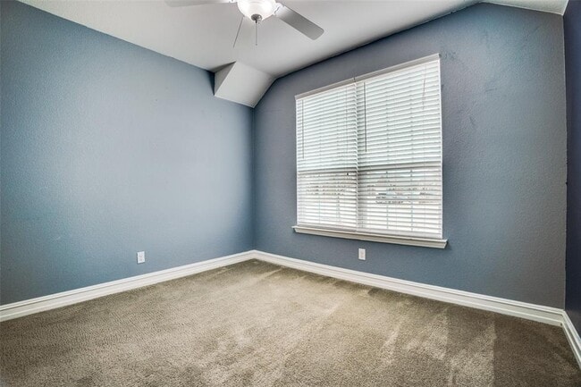 Building Photo - 3404 Glendale Ln