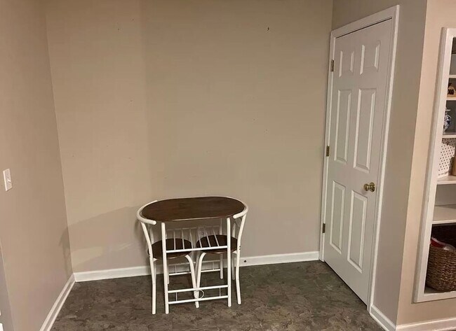 Building Photo - Trojan Commons Condo