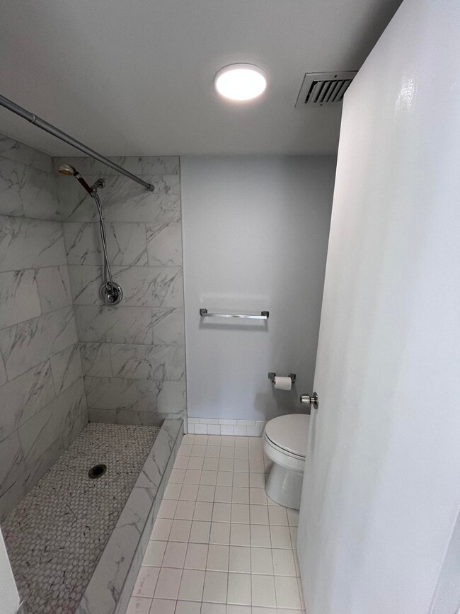 Building Photo - 159 NW 70th St