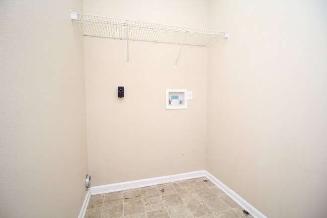 Building Photo - 2-Bed, 2-Bath Milton Duplex Minutes from Whiting Field – Pet Friendly with Lawn Maintenance Inclu...