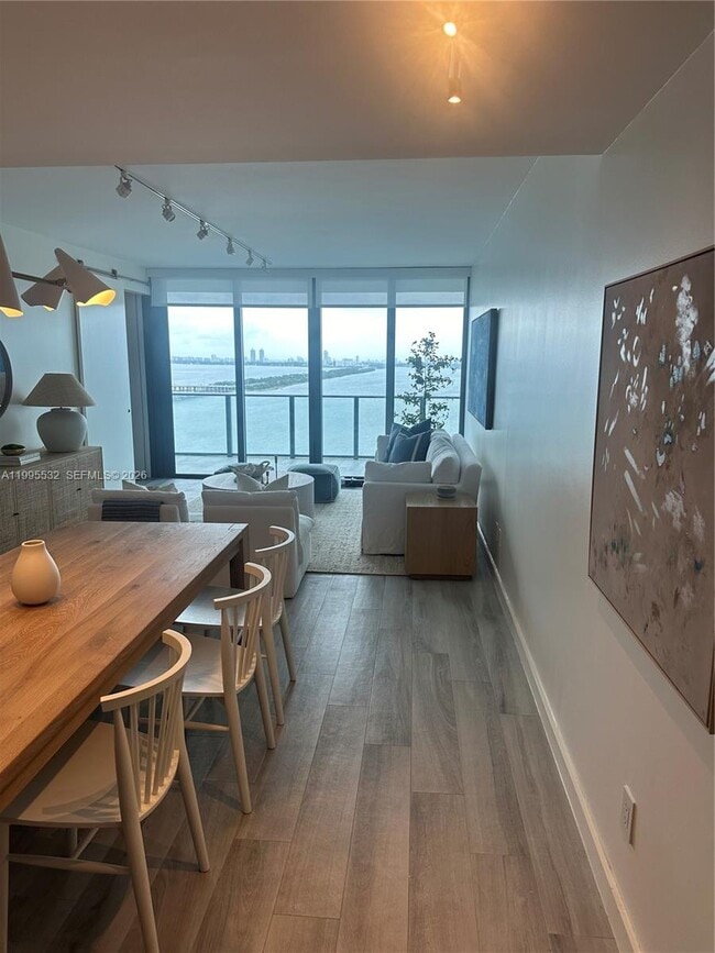 Building Photo - 3131 NE 7th Ave