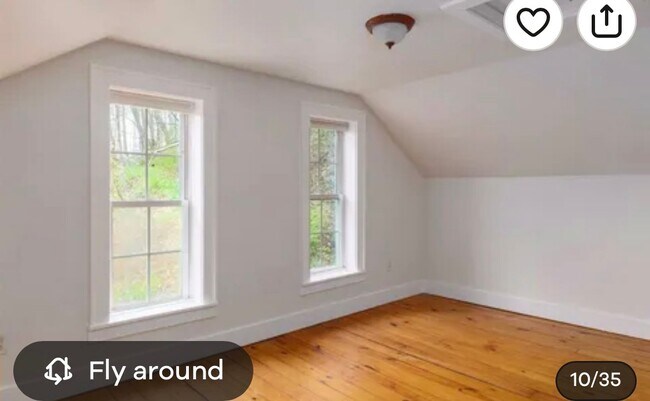 Building Photo - 586 NY-213