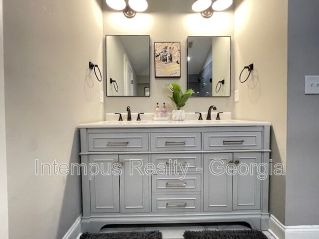 Building Photo - 1771 Dodson Dr SW