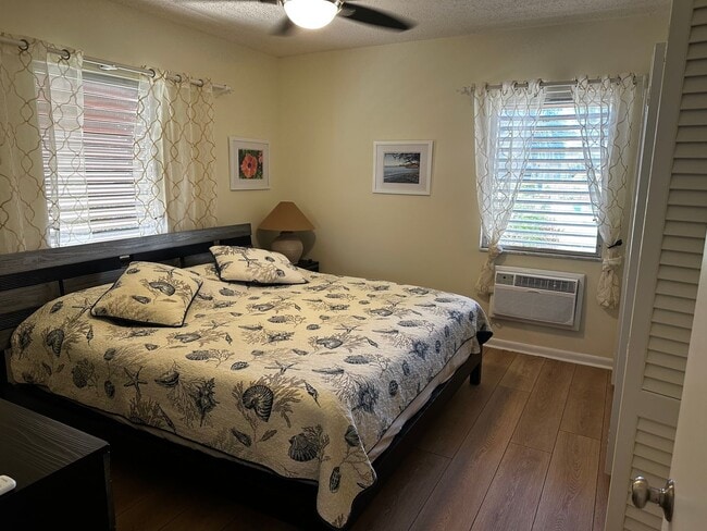 Building Photo - 167 N Collier Blvd