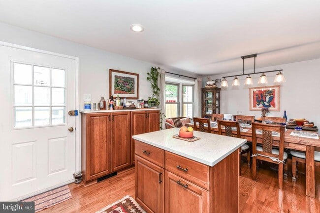 Building Photo - 261 Gundry Dr