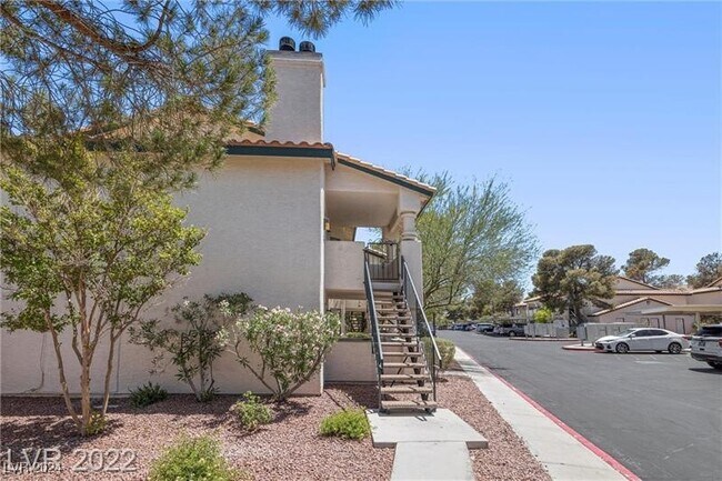 Building Photo - 1400 Cinder Rock Dr