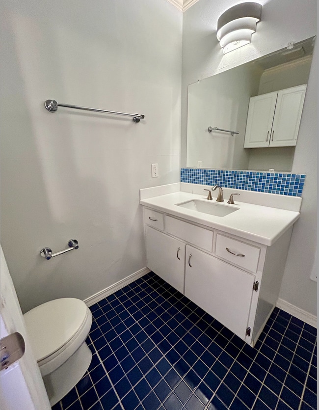 Building Photo - Sixty 01 Condominiums - Redmond