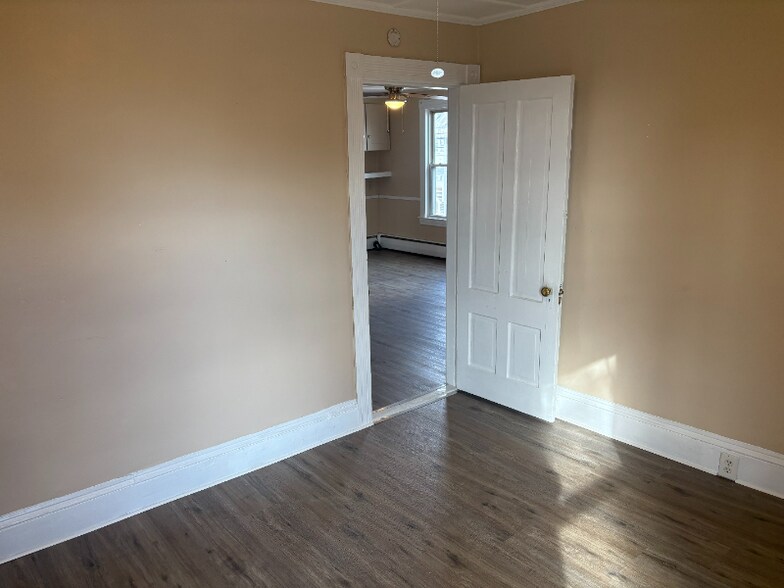 Building Photo - 36 Summer St