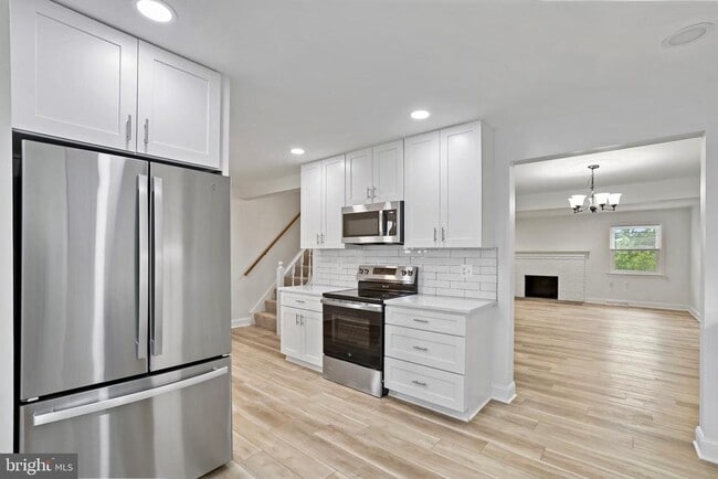 Building Photo - 123 Davis Ave SW