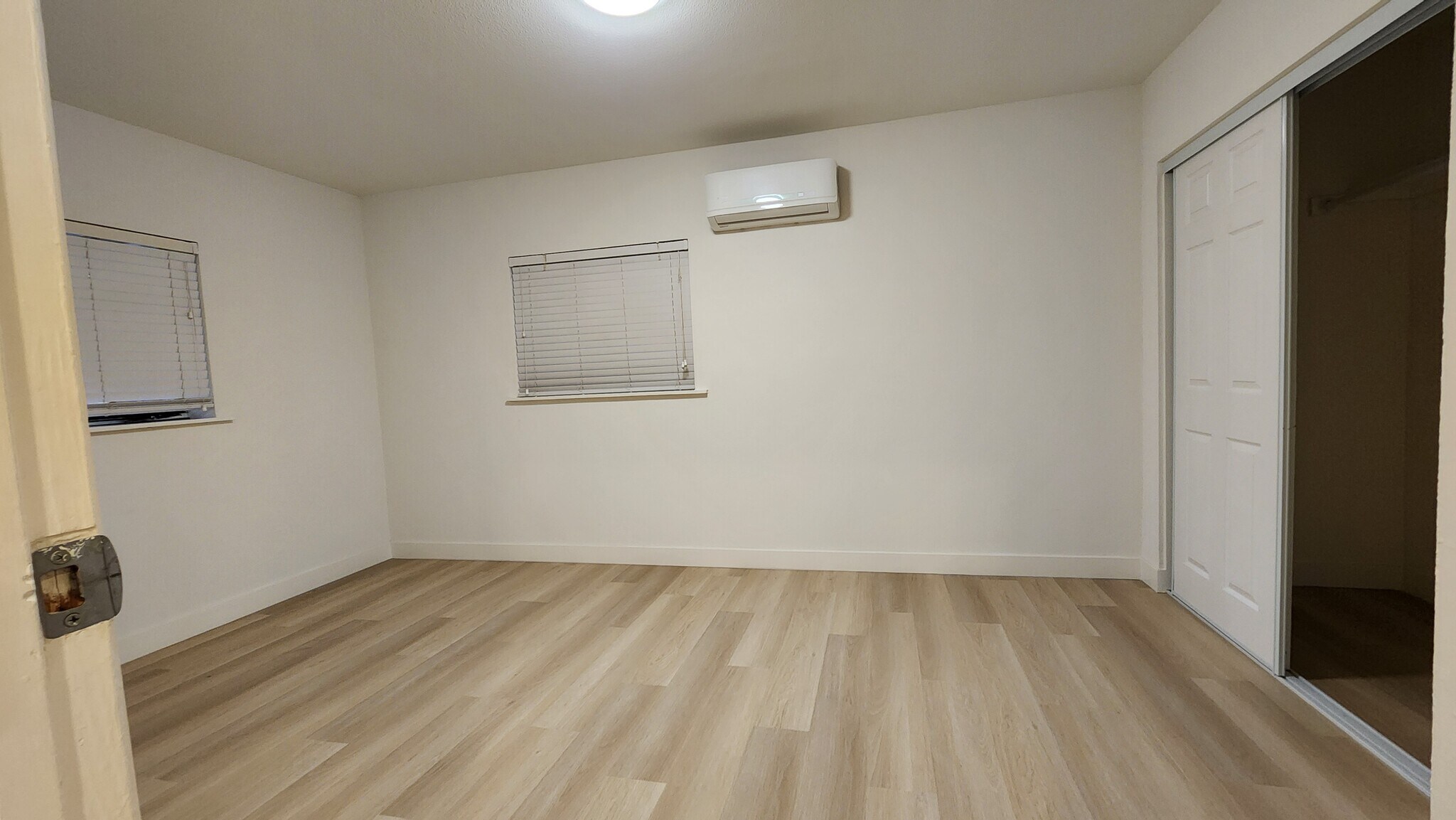 Building Photo - 1615 Lovell Ave