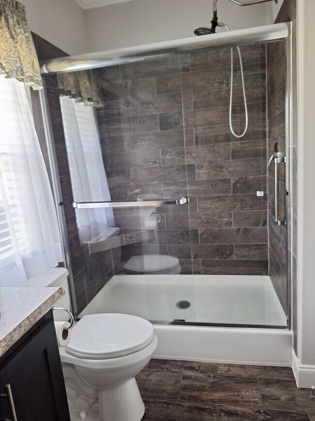 Building Photo - 29201 S Jones Loop Rd