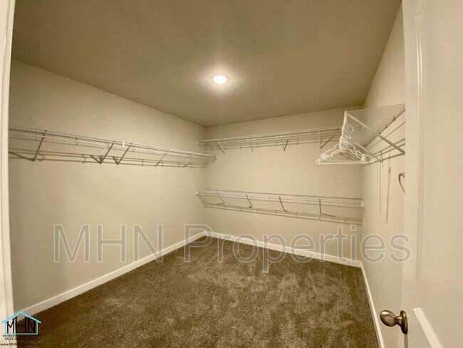 Building Photo - 7913 Cactus Plum Dr