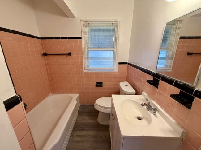 Building Photo - Updated 3-Bedroom, 1-Bath Brick Bungalow Home for Lease – Must See! Welcome Section 8