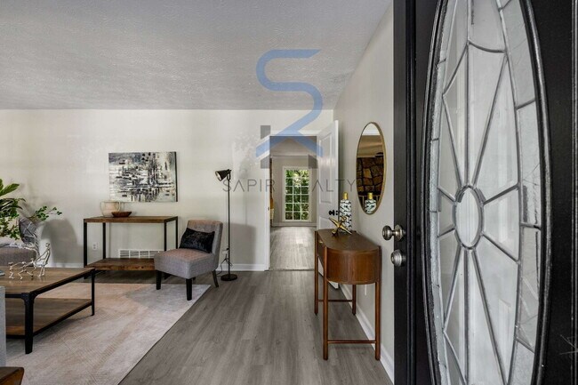 Building Photo - Move in before December 15th and get $100 OFF your rent for the first 3 months — PLUS a $250 Amaz...