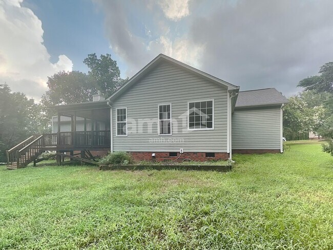 Building Photo - 247 Clayton Pointe Dr