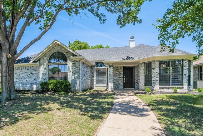 Primary Photo - 1109 Buckeye Dr