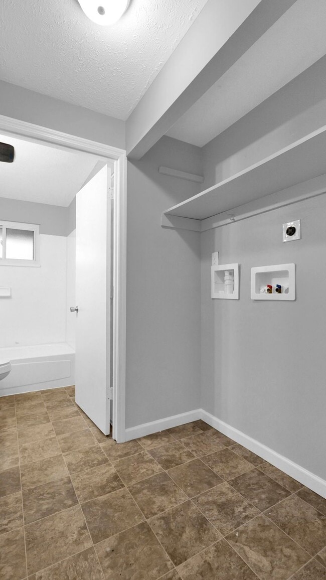 Building Photo - 1631 Lucks Rd