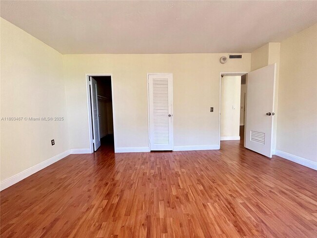 Building Photo - 10185 Collins Ave