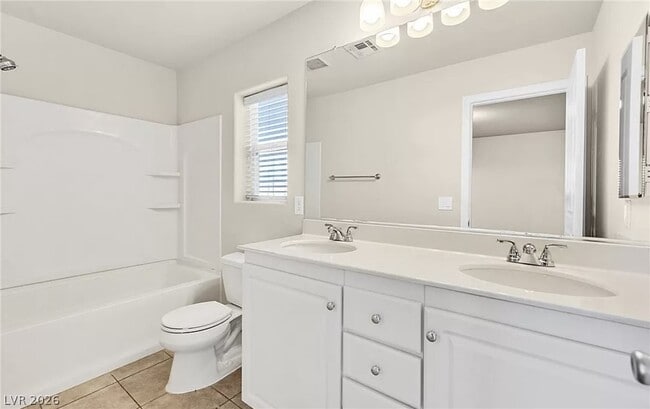 Building Photo - 4836 Golden Shimmer Ave