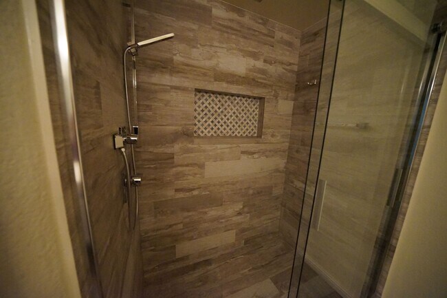Building Photo - 833 Aspen Peak Loop