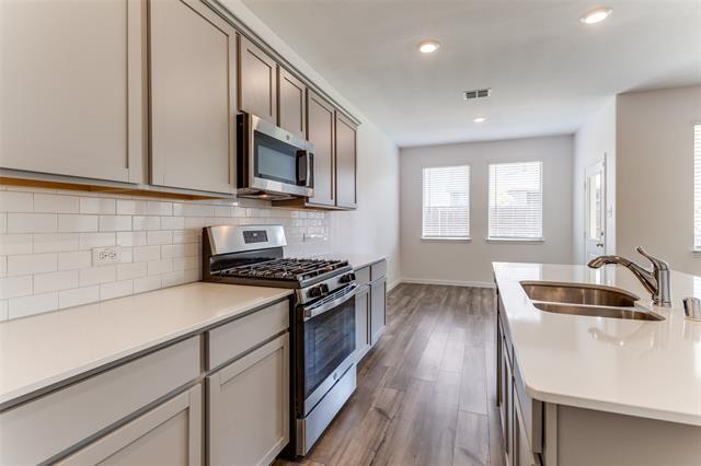 Building Photo - 1207 Mesquite Ln