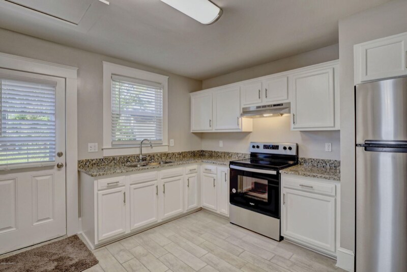 Building Photo - 105 Montgomery Ave