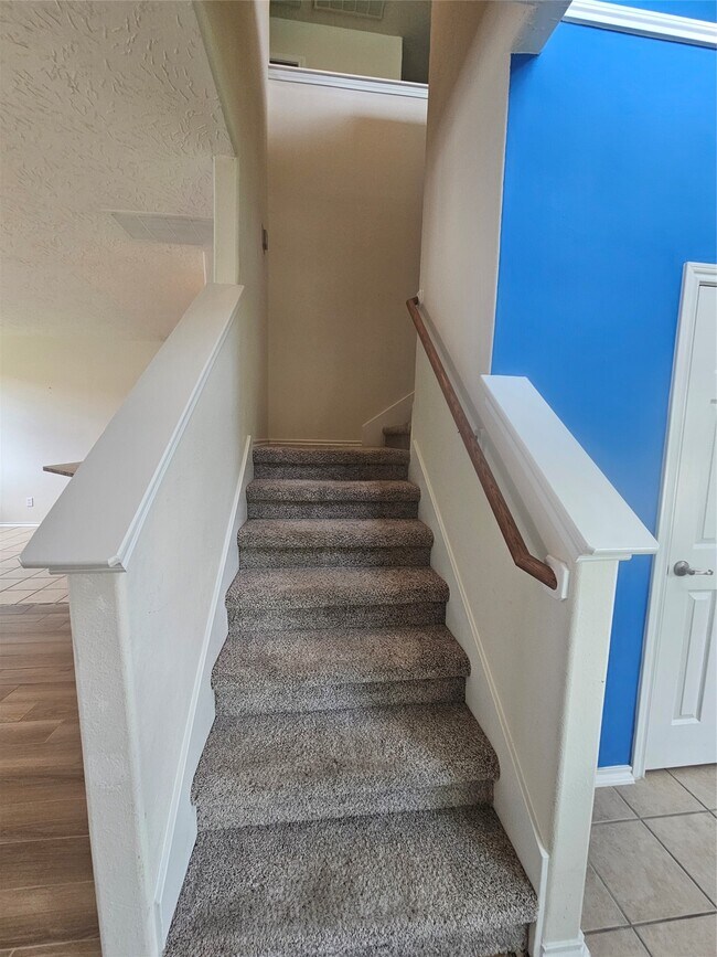 Building Photo - 3219 Victorian Manor Ln