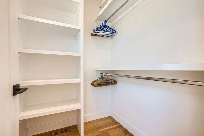 Building Photo - New Build 3 BDR Townhome in Highlands