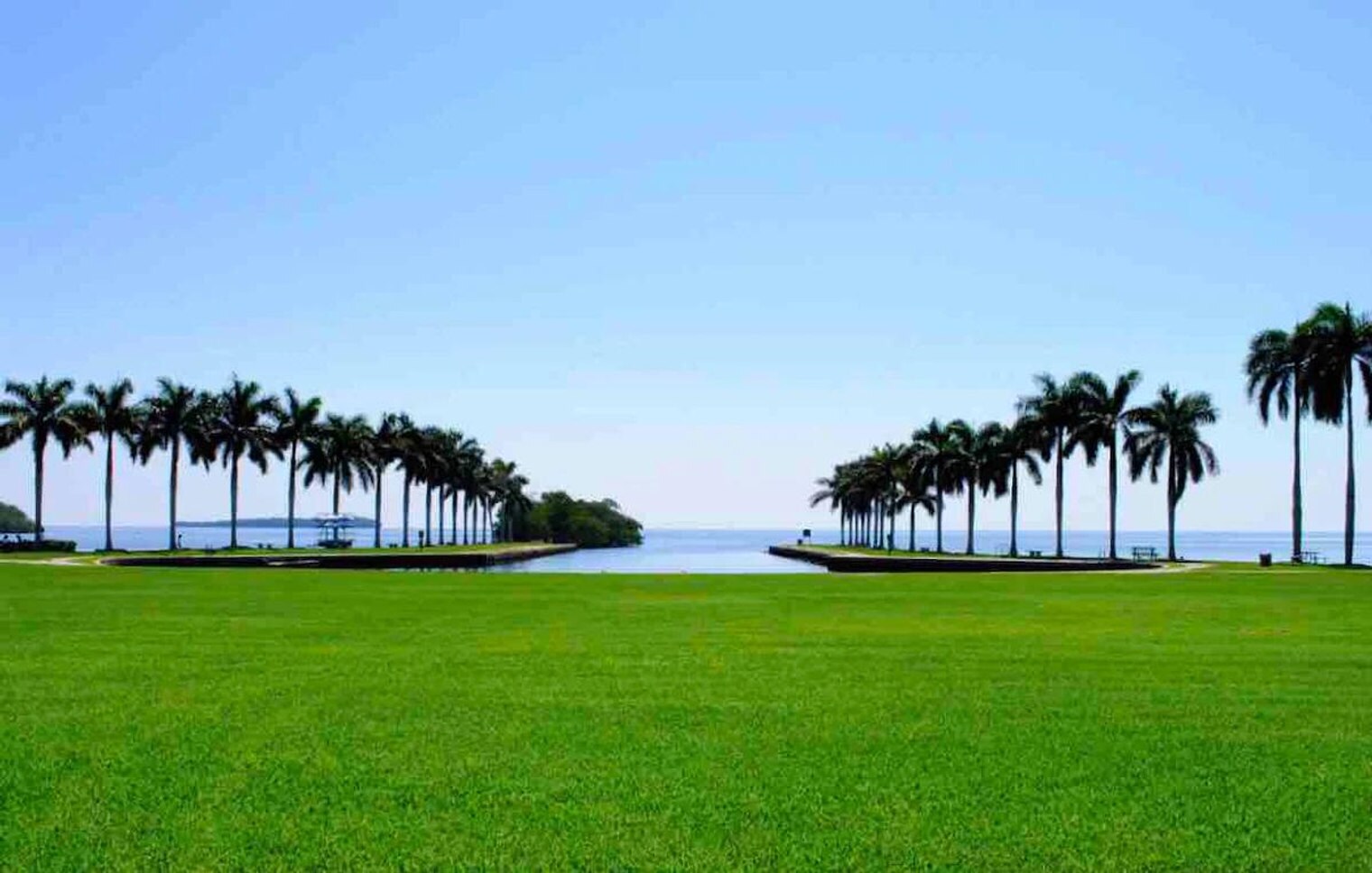 Building Photo - 15061 SW 89th Ct