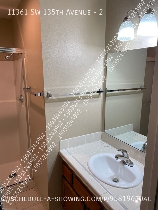 Building Photo - 11361 SW 135th Ave