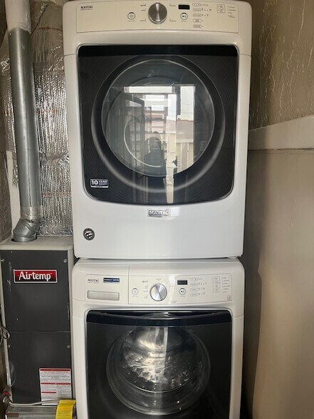 Building Photo - 705 Brent Ave