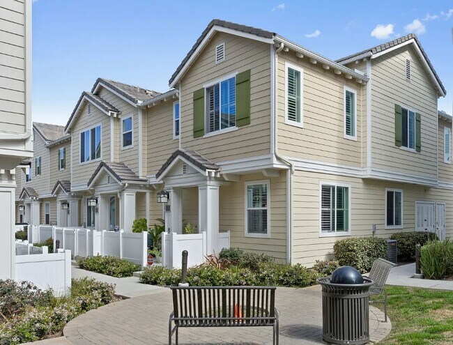 Building Photo - 524 Turnstone Ln