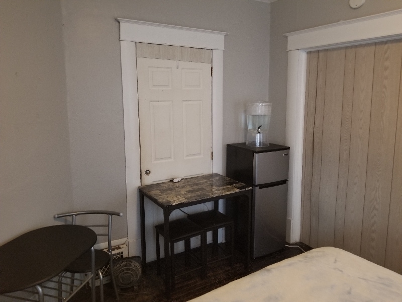 Building Photo - 3316 Renick St