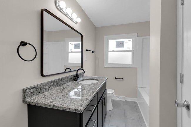 Building Photo - 3610 Gale Ln