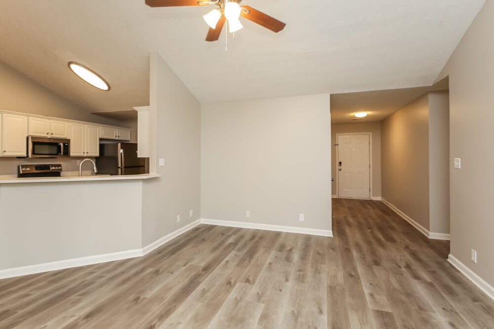 Building Photo - 173 Williamsburg Way