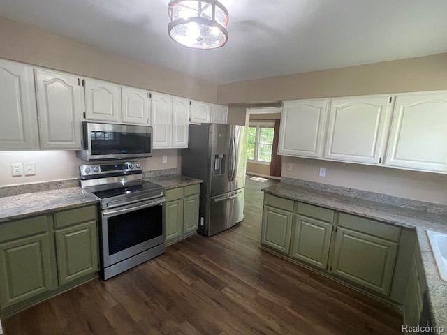 Building Photo - 6871 Tanglewood