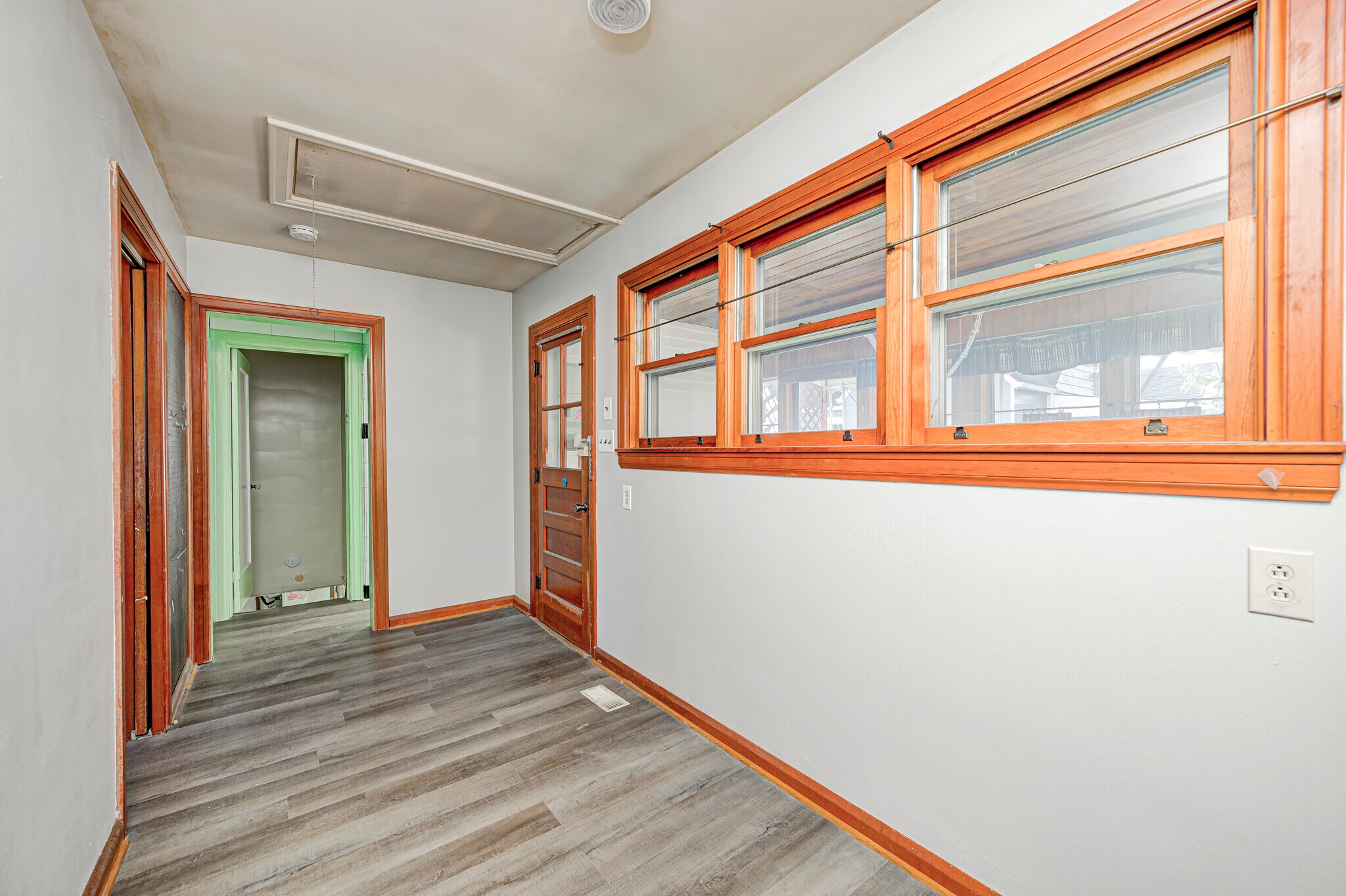 mudroom - 1744 N Norfolk St