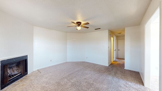 Building Photo - 2 WEEKS FREE!!! RENT ONLY $750!!!!!!!