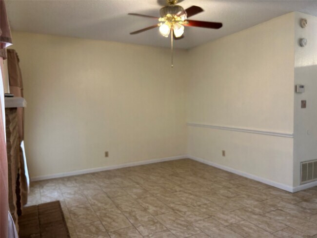 Building Photo - 12500 Brookglade Cir