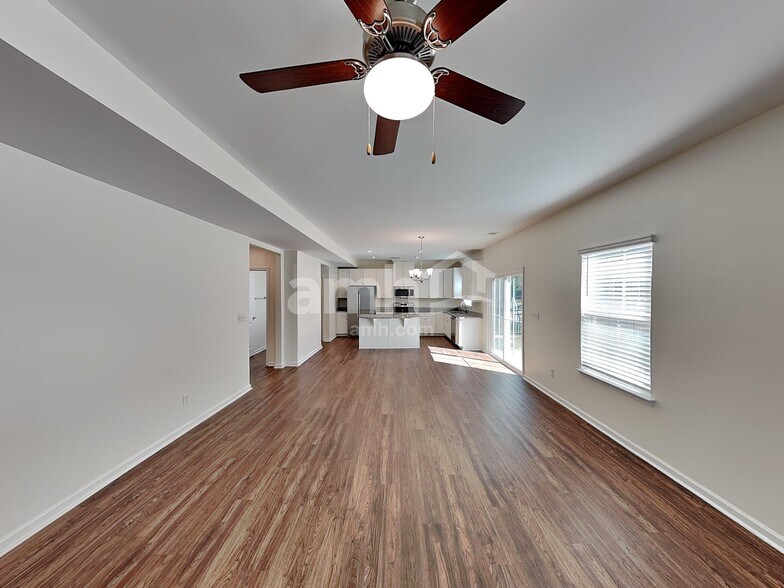 Building Photo - 5034 Twin River Dr