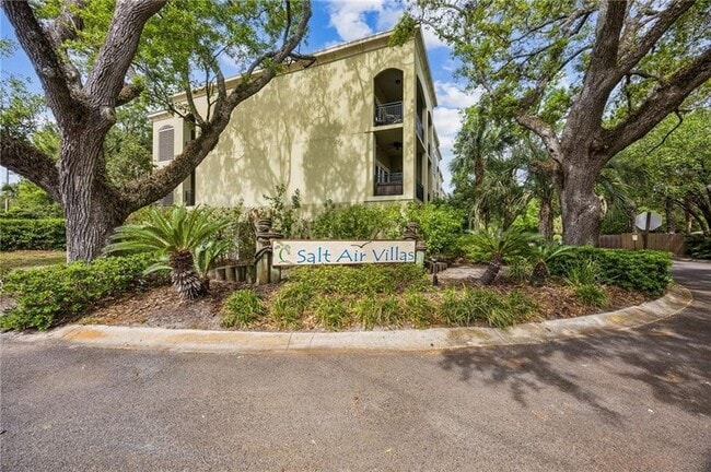 Building Photo - 150 Salt Air Dr