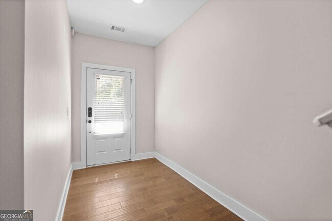 Building Photo - 2180 Colvin Ct NW