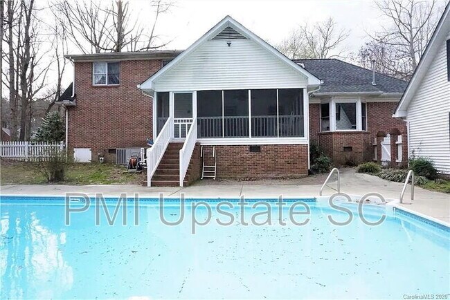 Building Photo - 4264 Walnut Ridge Rd