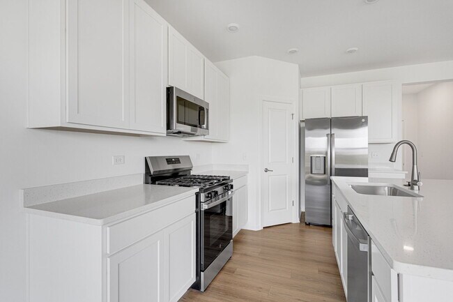 Building Photo - 25650 W Wakefield Dr