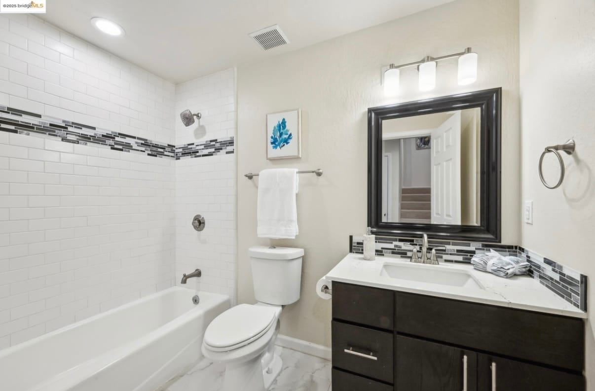 Building Photo - 3333 Brunell Dr