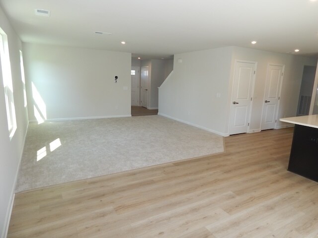 Building Photo - 633 Coopers Ml Dr
