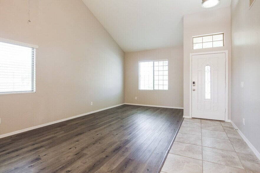 Building Photo - 8502 W Luken Way