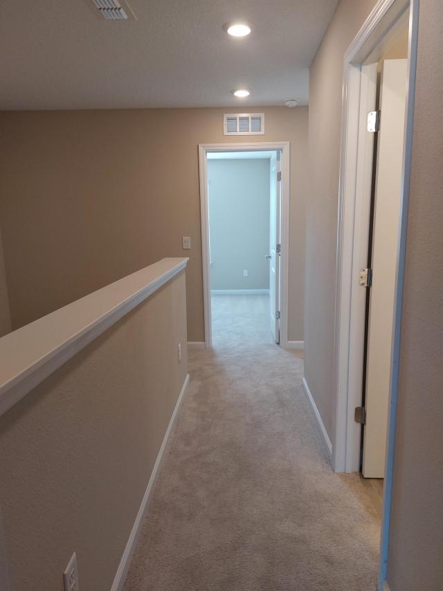 Building Photo - 3 bedroom in Jacksonville FL 32246