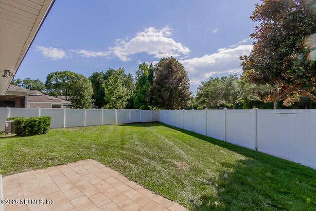 Building Photo - 16326 Hunters Hollow Trail